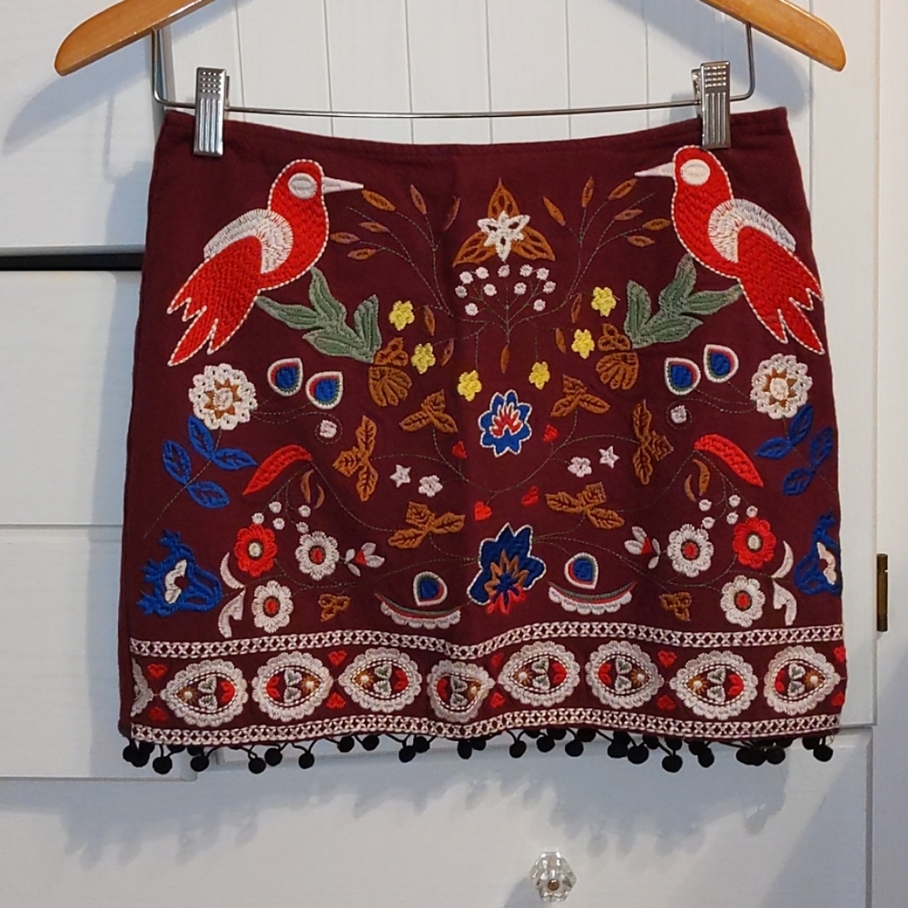 Embroidered skirt